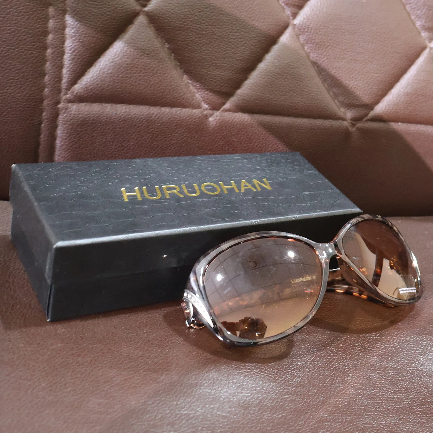 UV400 Protective Fashion Sunglasses - (1 Pc) - Image 7