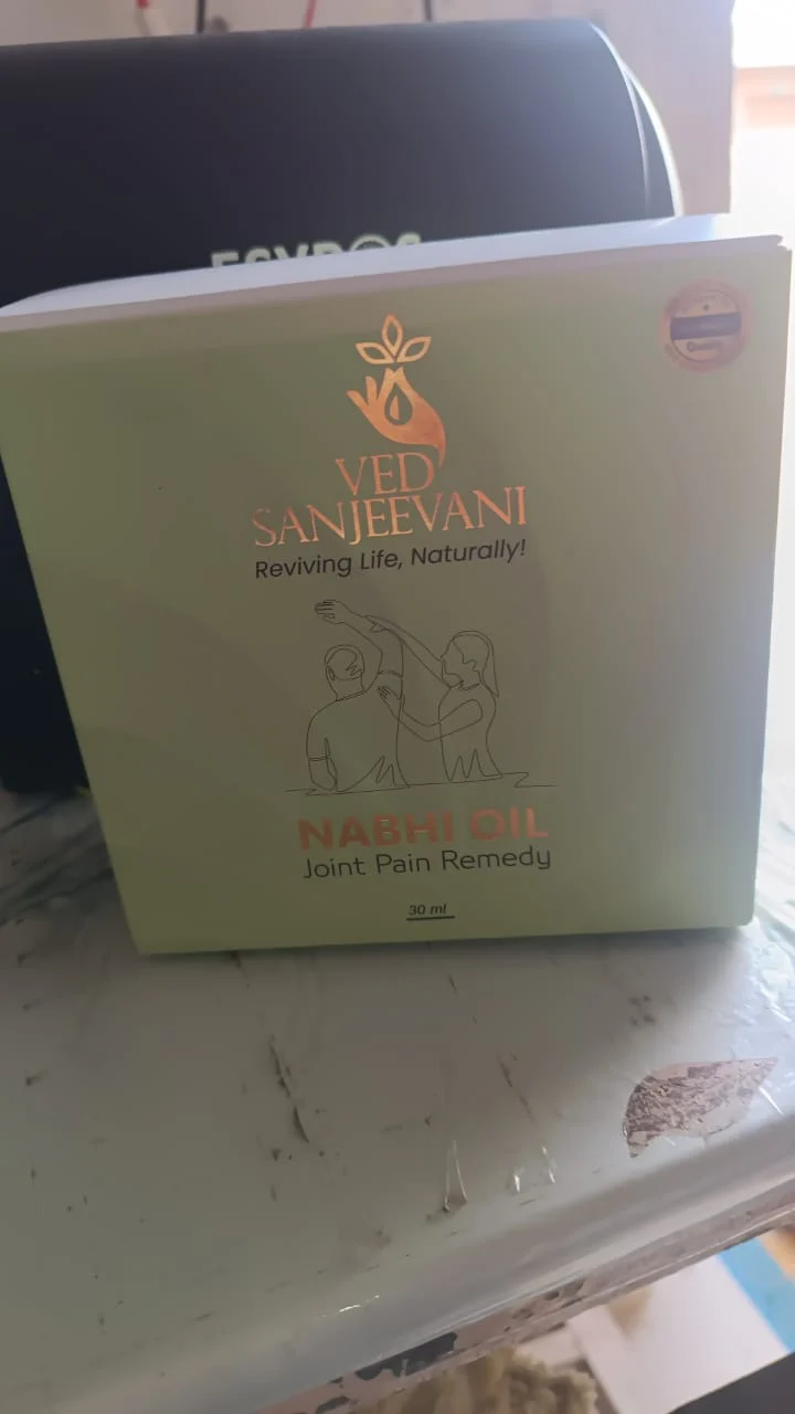Ved Sanjeevani Nabhi Oil for Joint Pain Relief (30ML / 1 Pc) - Image 8