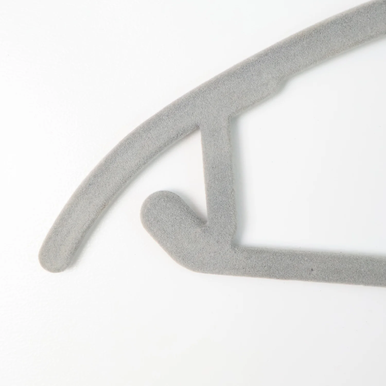 Velvet Non-Slip Clothes Hanger (1 Pc) - Image 6