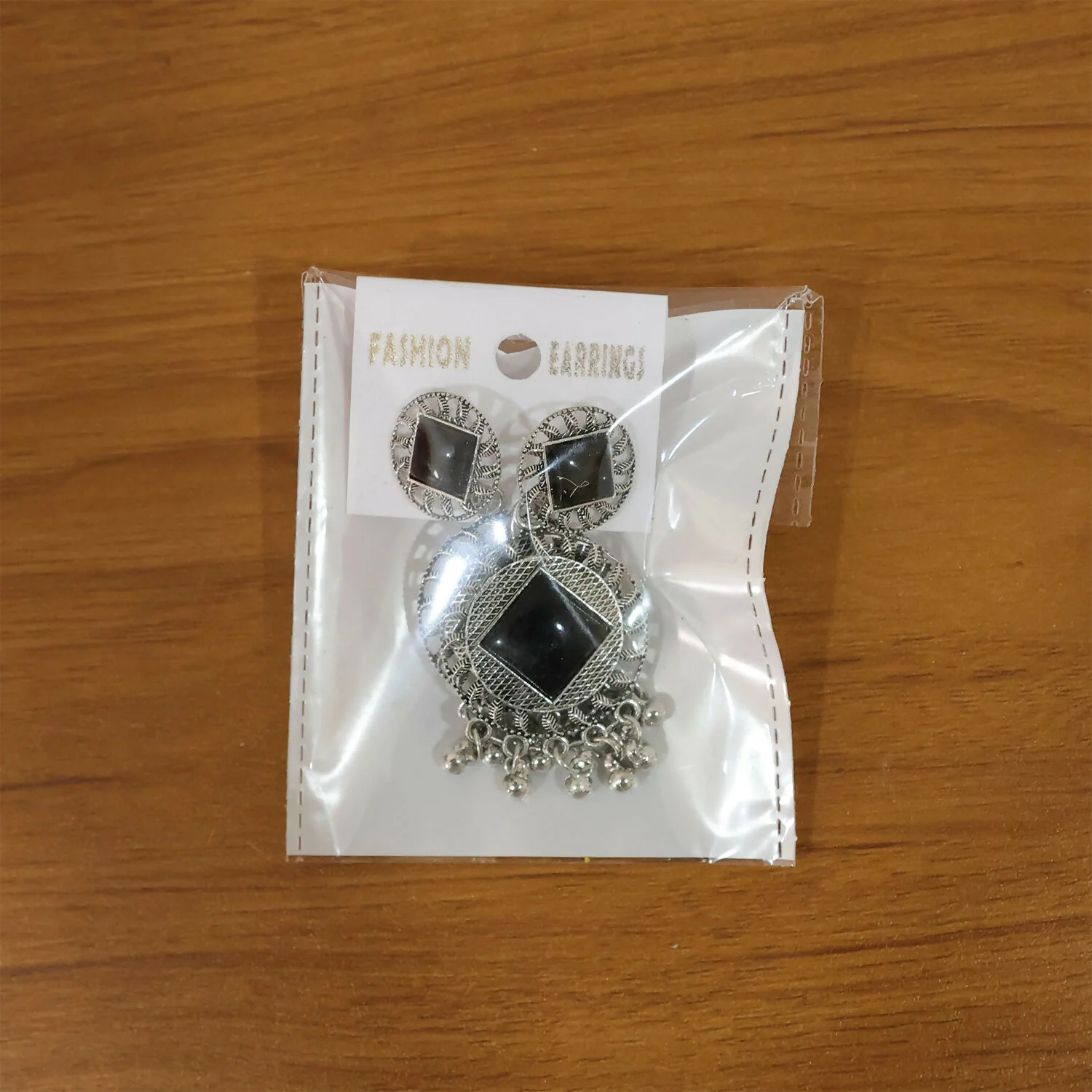 Vintage Charm Black Stone Oxidized Silver Earrings - Image 6
