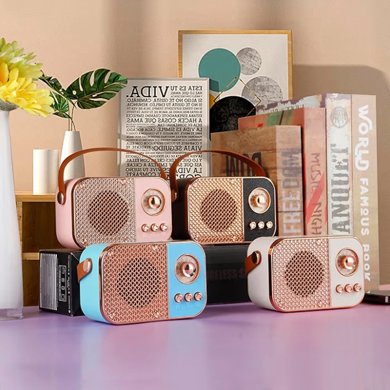 Vintage Style Wireless Portable Speaker with Retro Radio (1 Pc) - Image 4