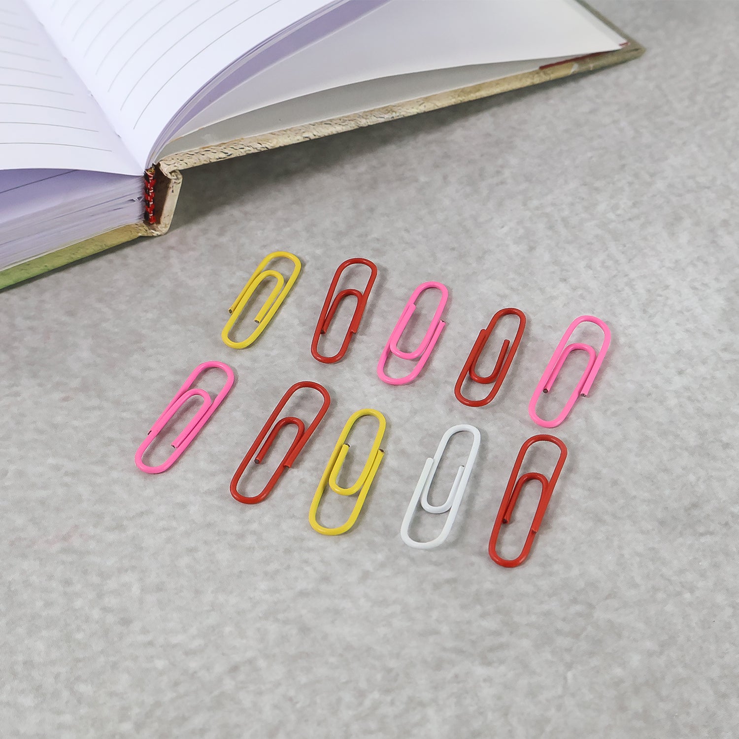 Vinyl-Coated Paper Clips - (10 Pc / Set) - Image 7