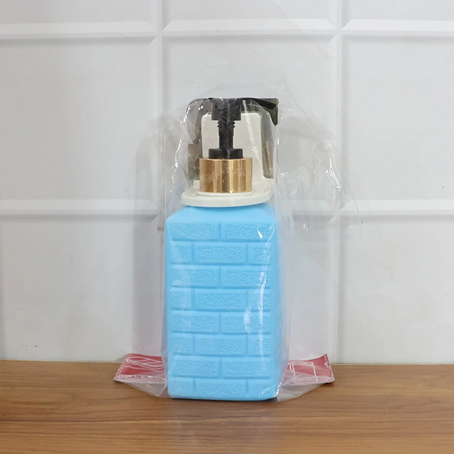 Wall-Mounted Liquid Soap Dispenser (1 Set) - Image 10