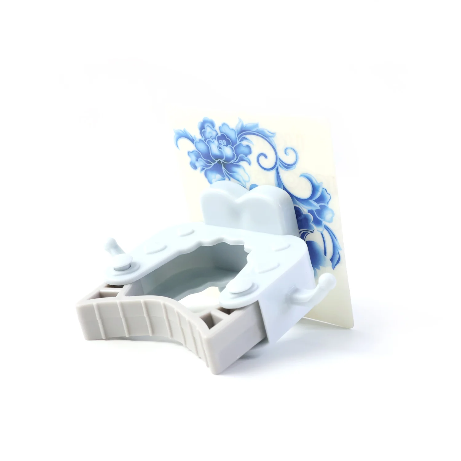 Wall Mounted Mop and Broom Holder Clip (1 Pc) - Image 5