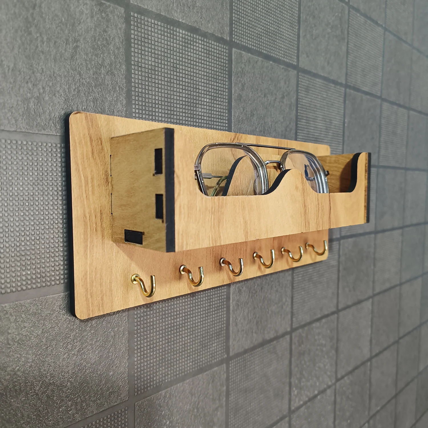 Wooden Wall Mounted Key Holder with Shelf for Mobile, Glasses and Daily Items - Image 7
