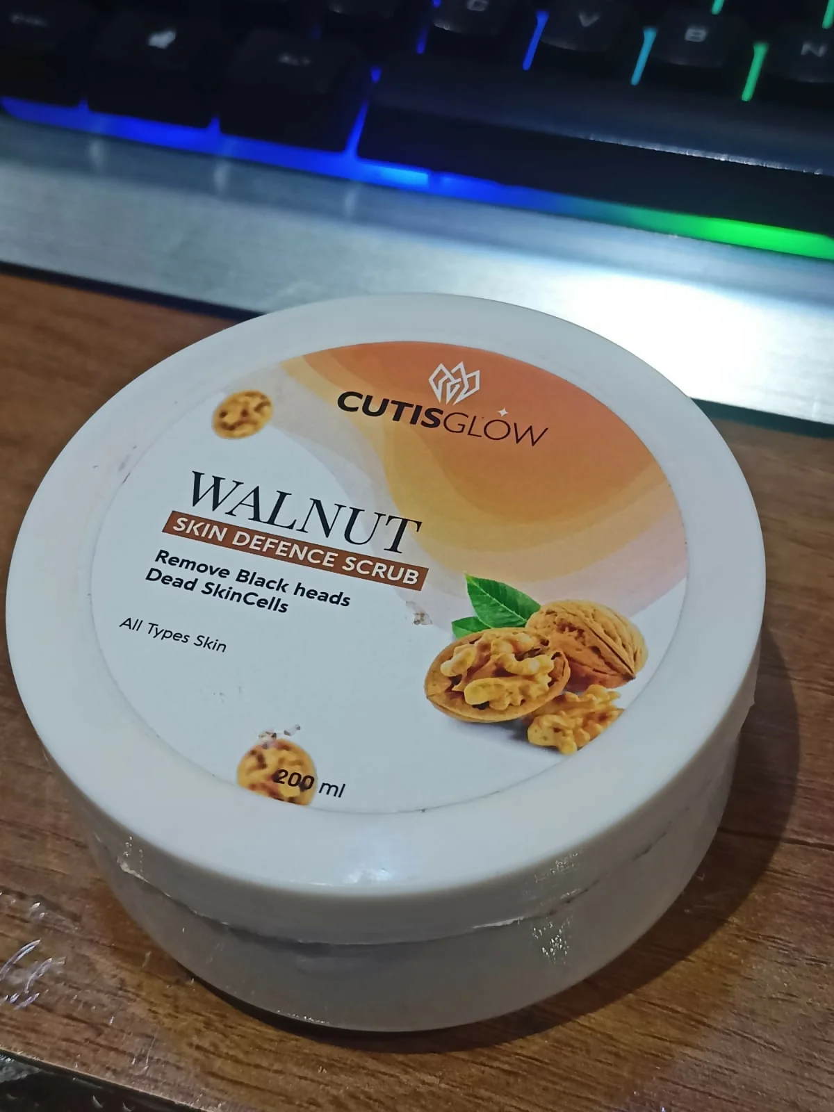 Eyelet Walnut Skin Defence Scrub  Dead Skin Cell Cleansing  (200ml) - Image 9