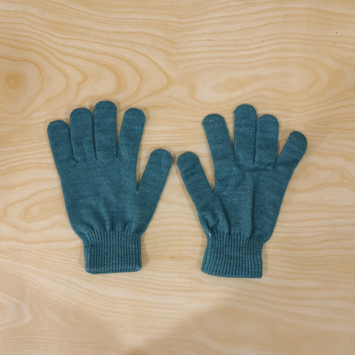 Warm Winter Knitted Gloves for Men Women Soft Stretchable (1 Pair) - Image 9