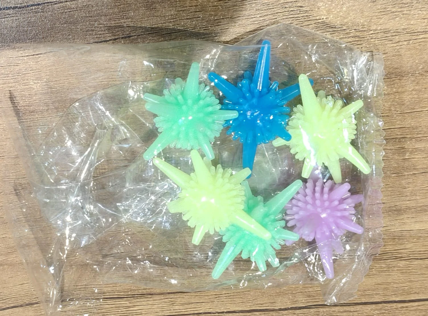 Washing Machine Laundry Reusable Soft Spiky Balls (6 Pc) - Image 9