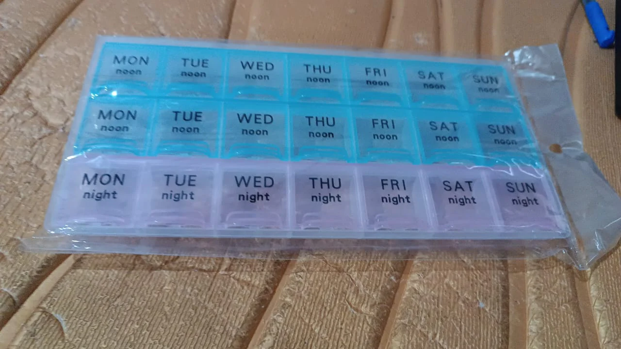 Weekly Pill Organizer Box with 21 Compartments (1 Pc) - Image 8