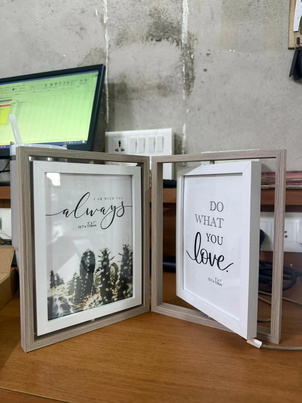 Wooden Double Photo Frame Foldable Tabletop 5x7 Picture Display - Image 7