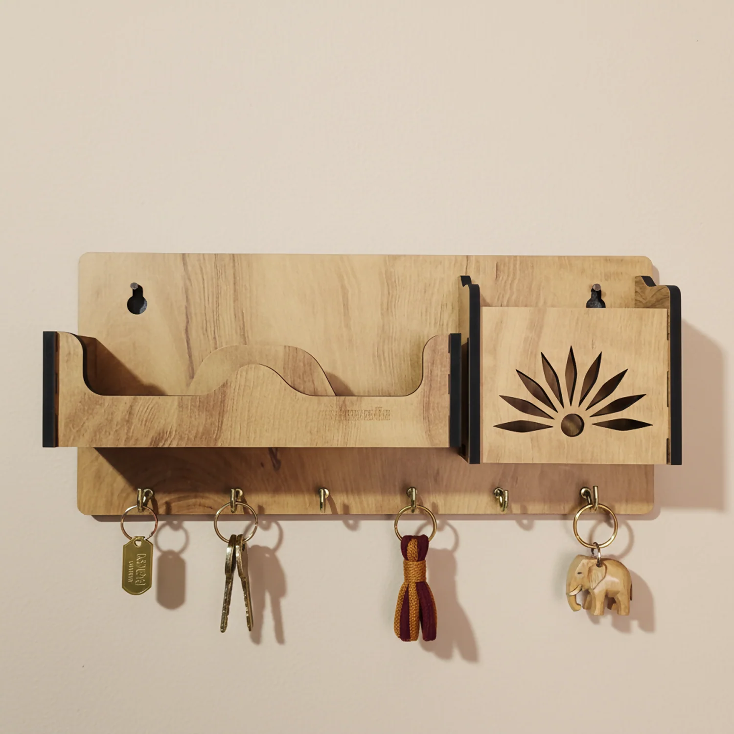 Wooden Wall Mounted Key Holder with Shelf for Mobile, Glasses and Keys - Image 8